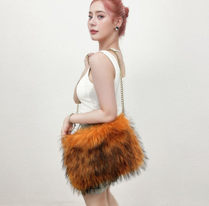 Vintage-inspired Puffy Fur Clutch with Large Capacity