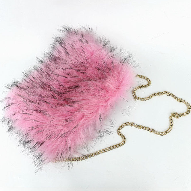 Vintage-inspired Puffy Fur Clutch with Large Capacity