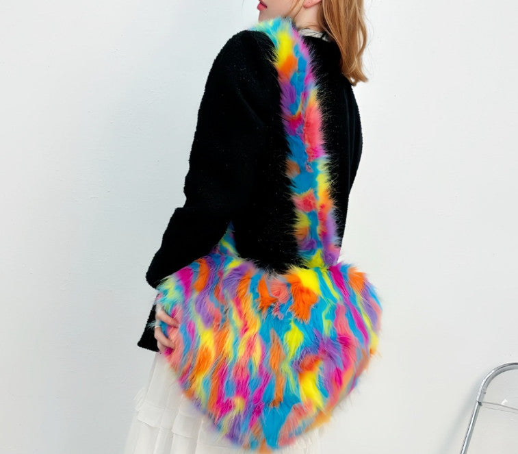 Women's Faux Fox Fur Shoulder Bag - Stylish Heart-shaped Plush Bag with Premium Vibe