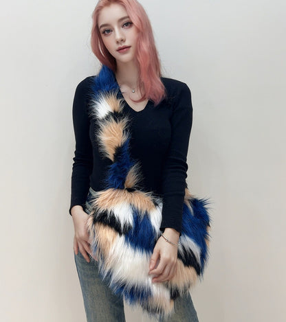Women's Faux Fox Fur Shoulder Bag - Stylish Heart-shaped Plush Bag with Premium Vibe