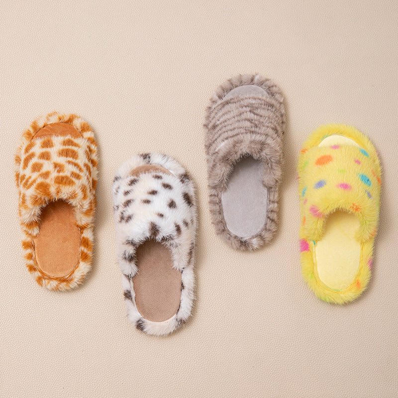Wholesale woman warm furry slippers