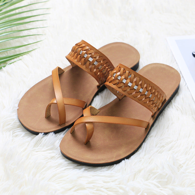 Women's flat slippers